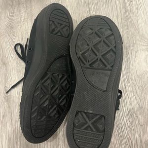 Black mono converse low womens size 7.5